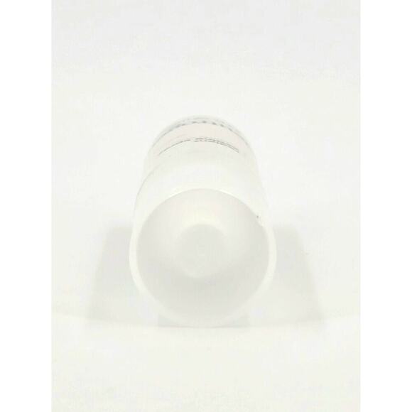 Neutrogena Radiant Makeup Setting Spray Long-Lasting & Weightless Mist 3.4 oz - Picture 8 of 10